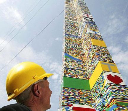 Elkészült a LEGO Tower