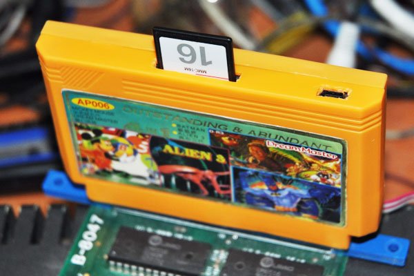 Invitenes, a Nintendo NES / Famicom Flash cartridge