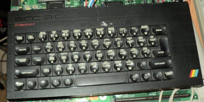 ZX Spectrum+ javítási kísérlet 1.0