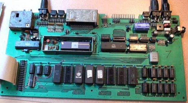 Commodore V364 demonstráció