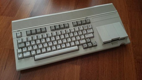 Újabb Commodore 65 a kalapács alatt